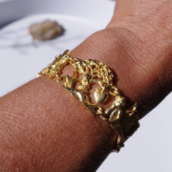 ajc Jewelry - Women`s gold tone adam and eve bracelet.
